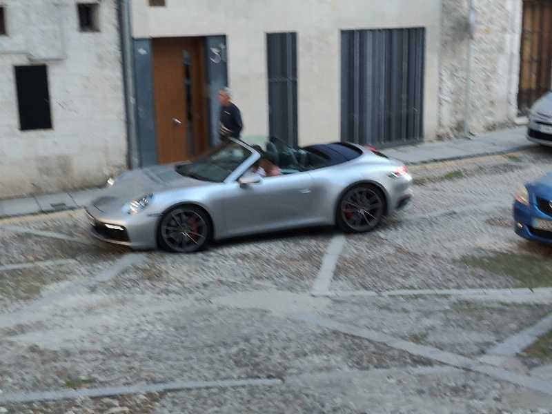 Porsche 911 Carrera spotted in Burgos