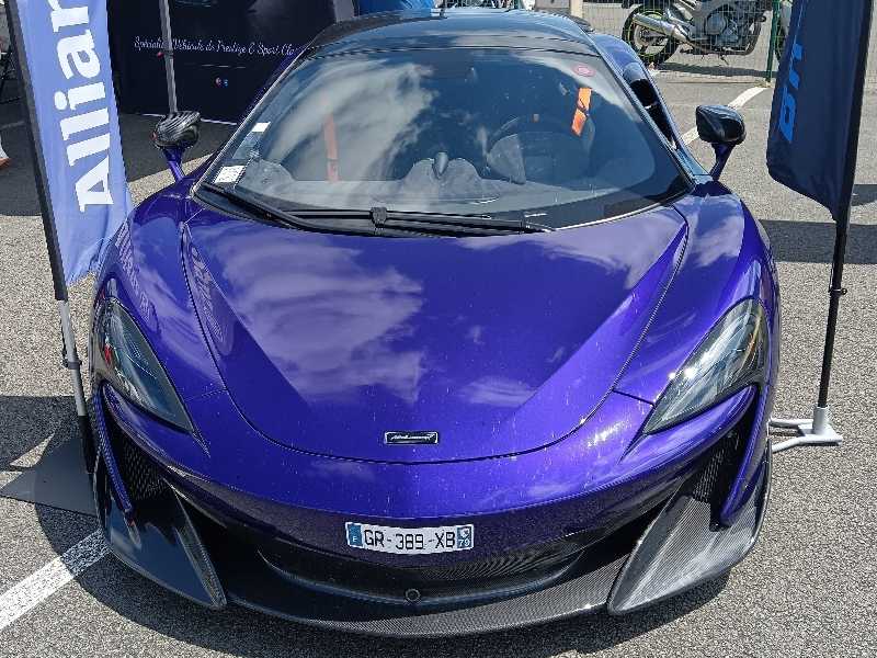 McLaren 650S (2014) spotted in Fontenay-le-Comte, France