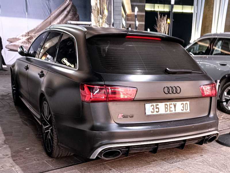 Audi RS6 (2014) spotted in İzmir, Turkey