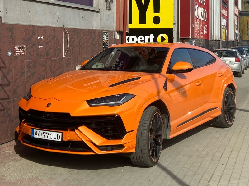 Lamborghini Urus (2022) spotted in Gorlice, Poland