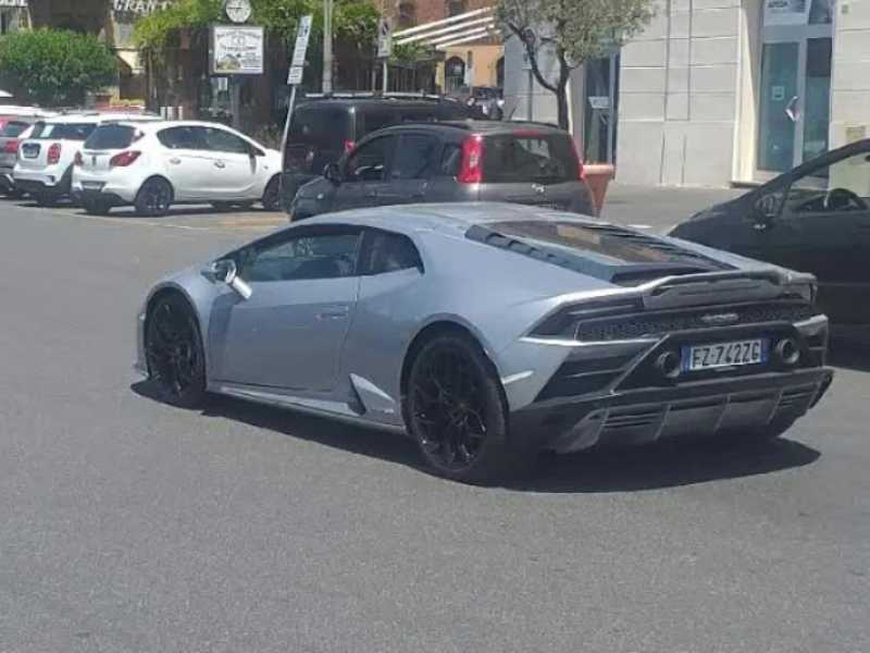 Lamborghini Huracán (2014) spotted in Rome, Italy