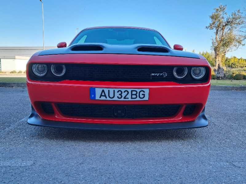 Dodge Challenger SRT Hellcat spotted in Coimbra