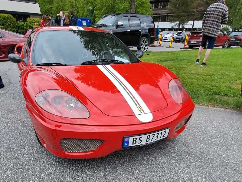 Ferrari F430 spotted in Stryn