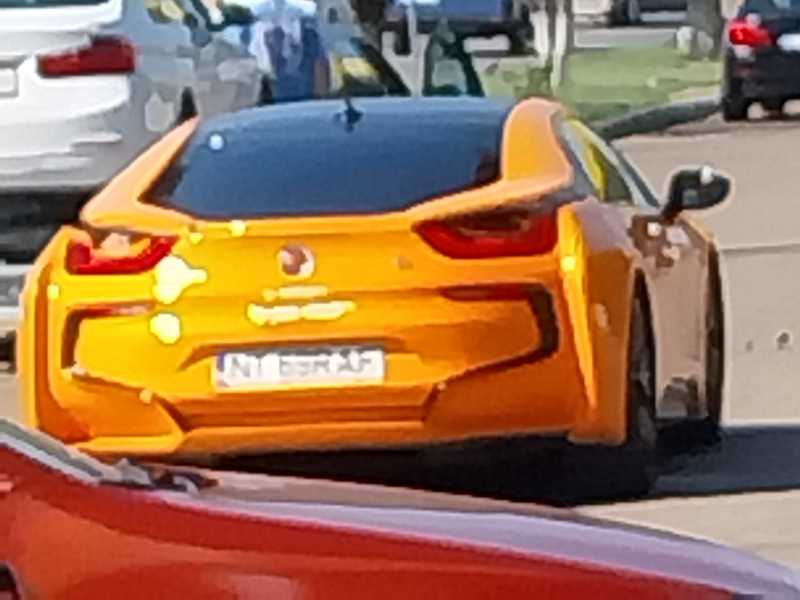 BMW i8 spotted in Roman