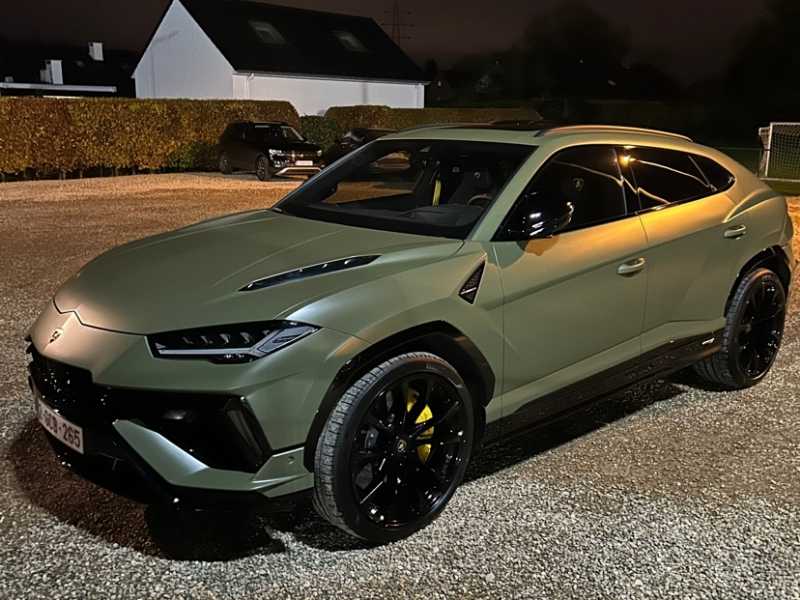 Lamborghini Urus (2021) spotted in Genk, Belgium
