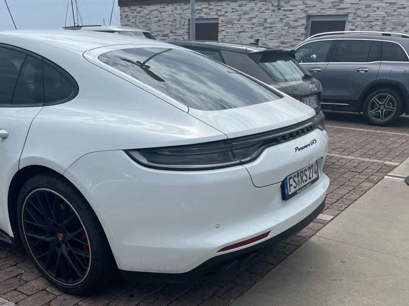 Porsche Panamera GTS spotted in La Spezia