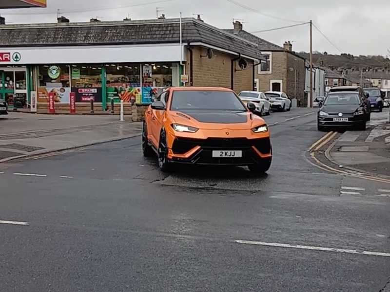 Lamborghini Urus (2021) spotted in Blackburn, United Kingdom