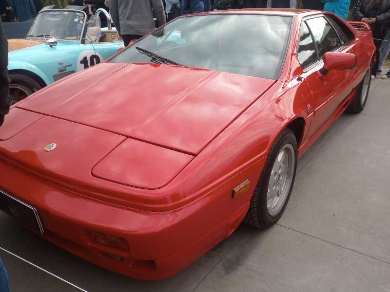 Lotus Esprit spotted in José C. Paz