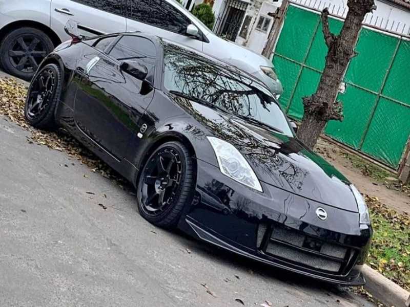 Nissan 370Z spotted in Merlo