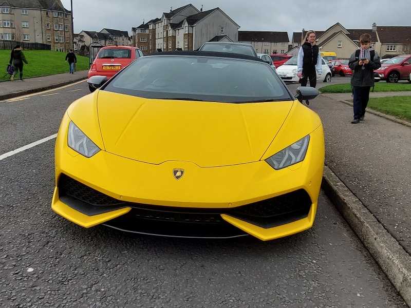 Lamborghini Huracán spotted in Livingston