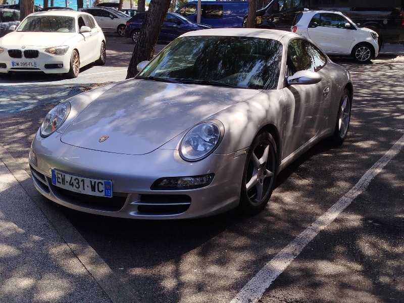 Porsche 911 (2005) spotted in Hyères, France