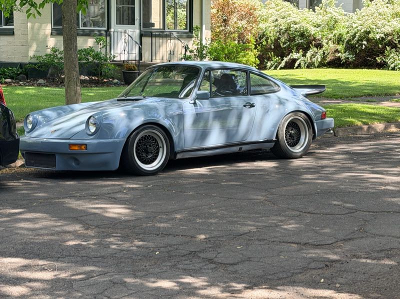 Porsche 911 spotted in Duluth