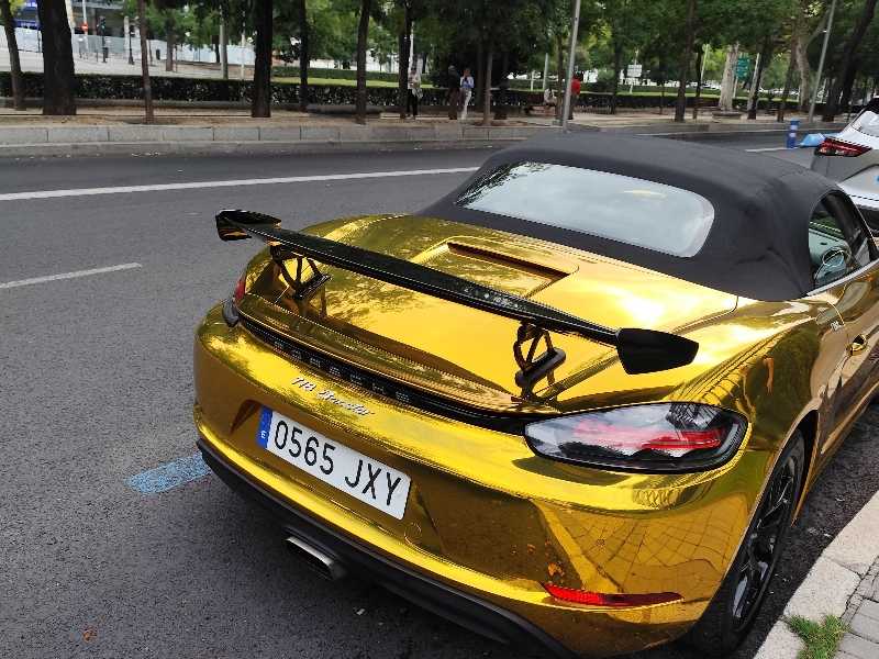 Porsche 718 Spyder spotted in Madrid