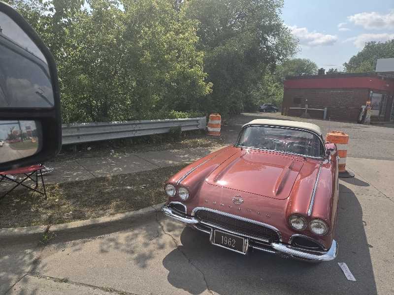 Chevrolet Corvette (1962) spotted in Milford, United States
