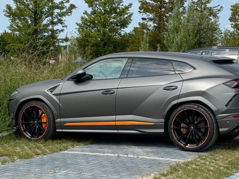Lamborghini Urus (2020) spotted in Leeuwarden, The Netherlands