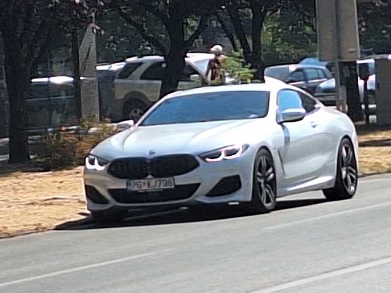 BMW M850i spotted in Nikšić