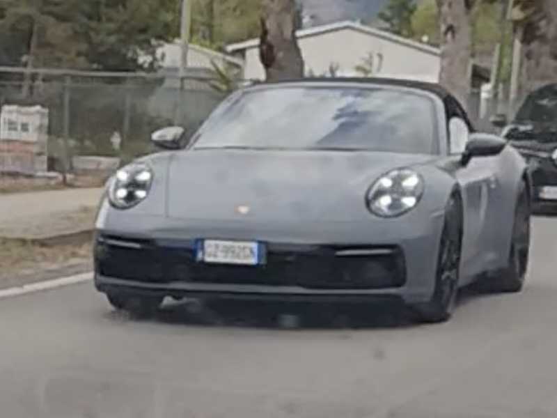 Porsche 911 spotted in Fabriano