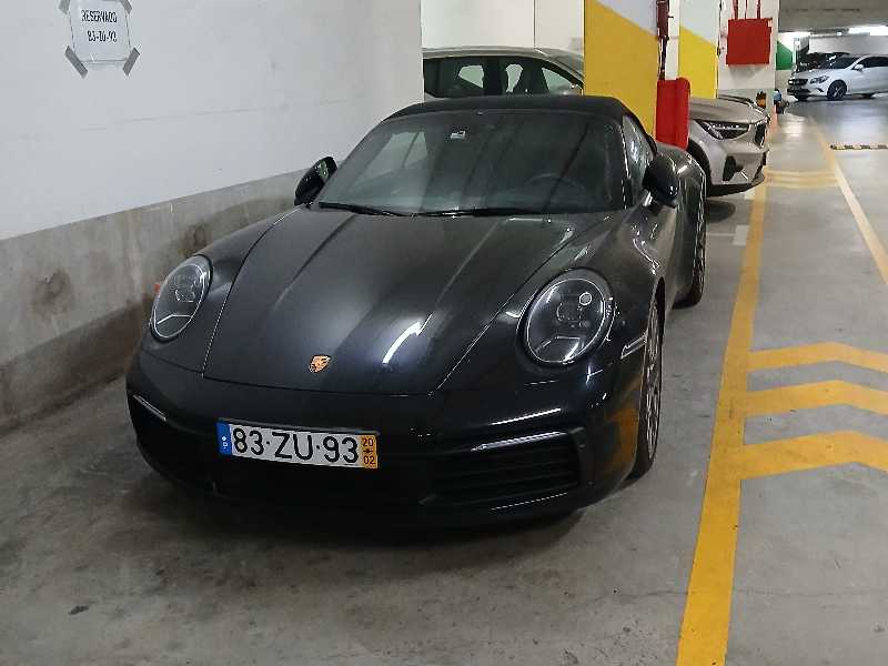 Porsche 911 (2022) spotted in Lisbon, Portugal