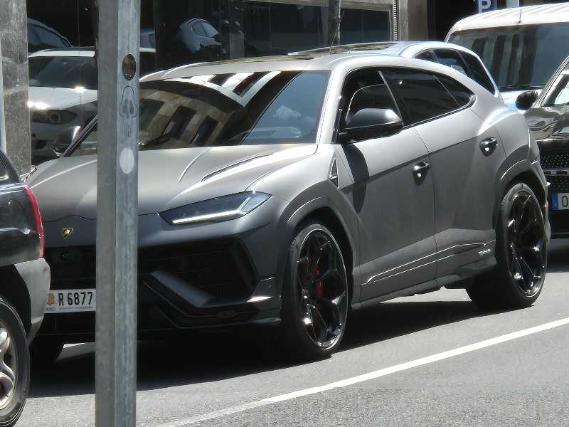 Lamborghini Urus (2023) spotted in Encamp, Andorra