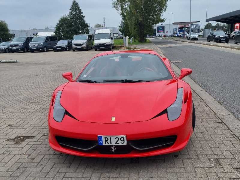 Ferrari 458 Italia spotted in Riga