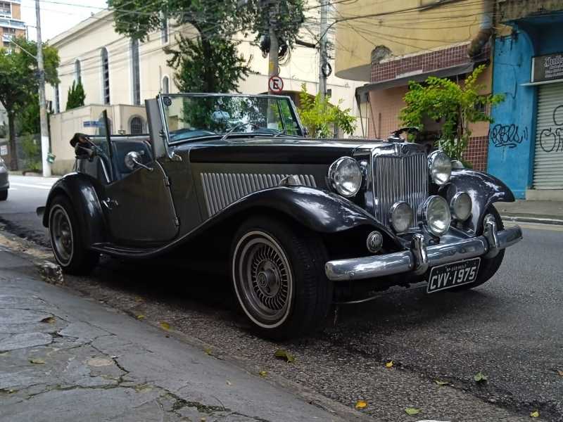 Daimler DB18 spotted in São Paulo