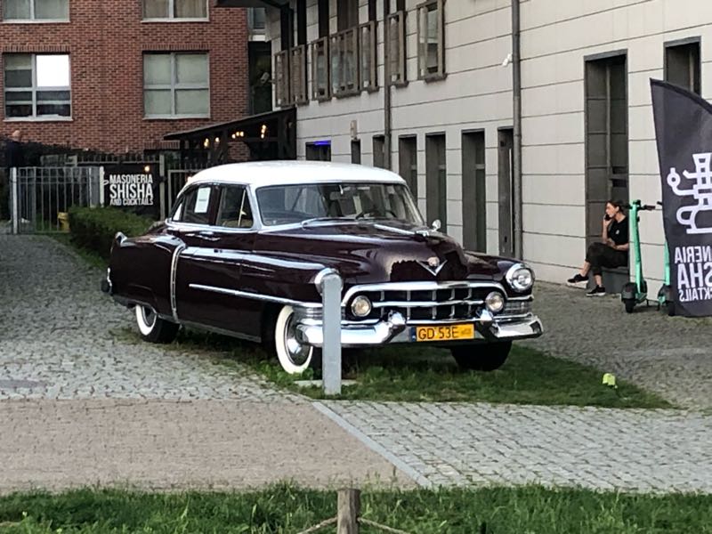 Cadillac Series 62 spotted in Gdańsk
