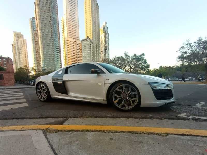 Audi R8 (2015) spotted in Buenos Aires, Argentina