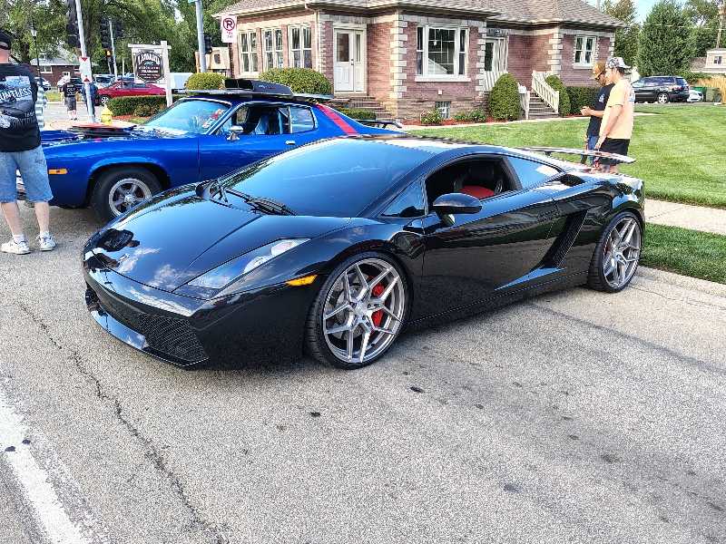 Lamborghini Gallardo spotted in Tinley Park