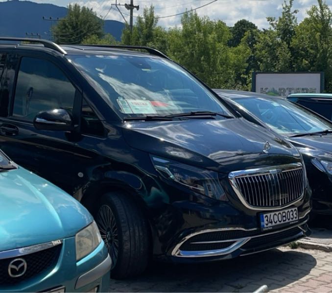 Maybach V-Class spotted in Istanbul