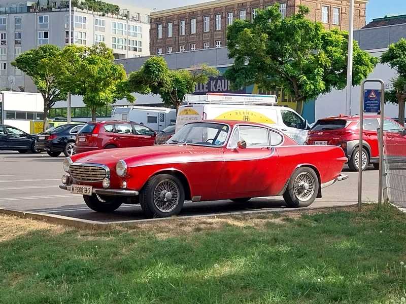 Volvo P1800 spotted in Vienna