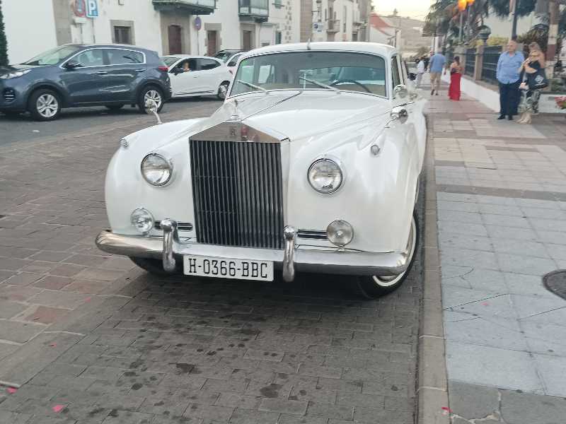 Rolls-Royce Silver Cloud spotted in Telde