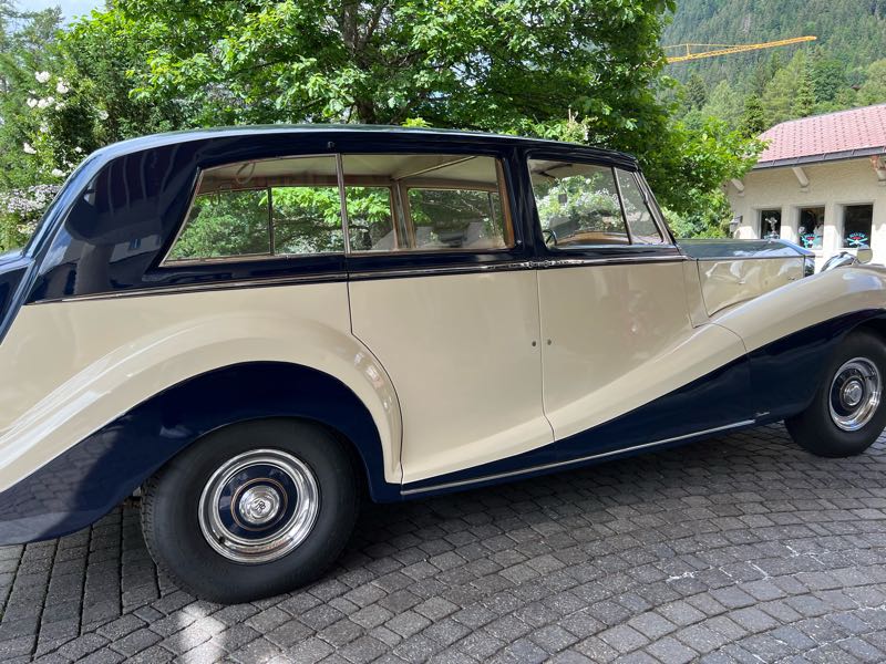 Rolls-Royce Phantom spotted in Gstaad