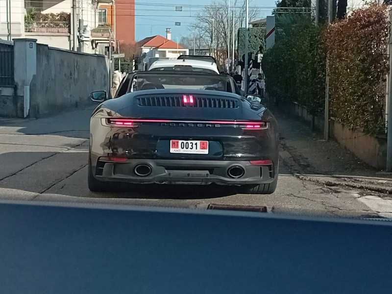 Porsche 911 spotted in Vigevano