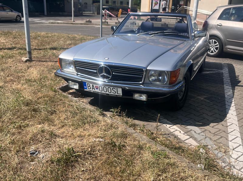 Mercedes-Benz SL (1980) spotted in Bratislava, Slovakia