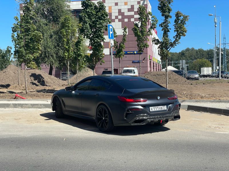 BMW 8 Series spotted in Moscow
