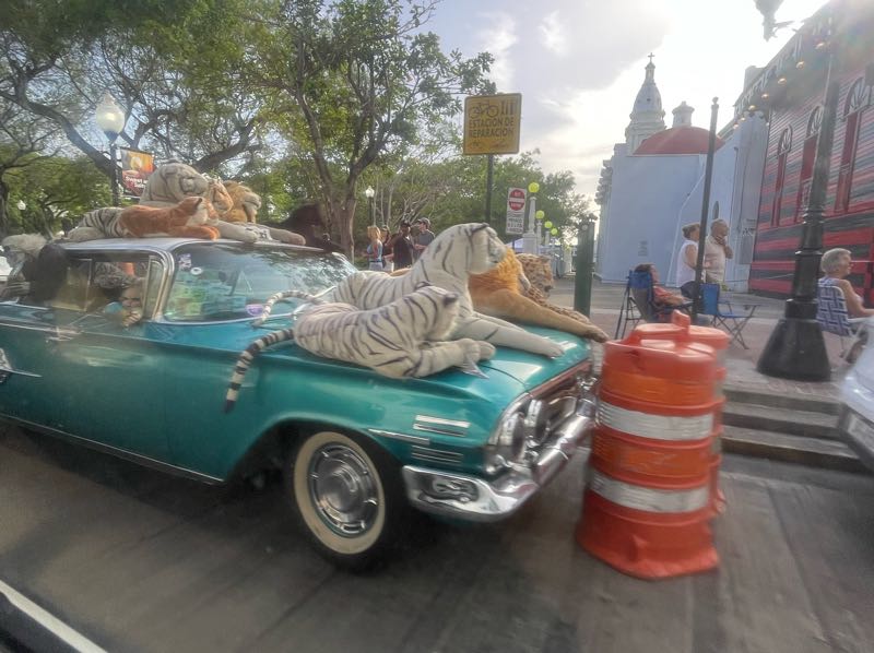 Buick Electra spotted in Ponce