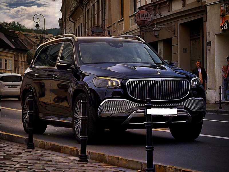 Mercedes-Benz Maybach GLS (2021) spotted in Braşov, Romania