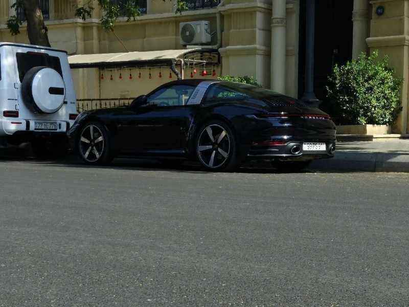 Porsche 911 Targa spotted in Baku