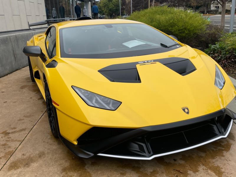 Lamborghini Huracán STO spotted in San Jose