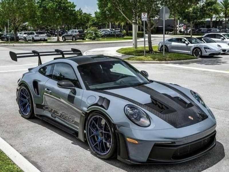Porsche 911 GT2 RS (2021) spotted in Châteauroux, France
