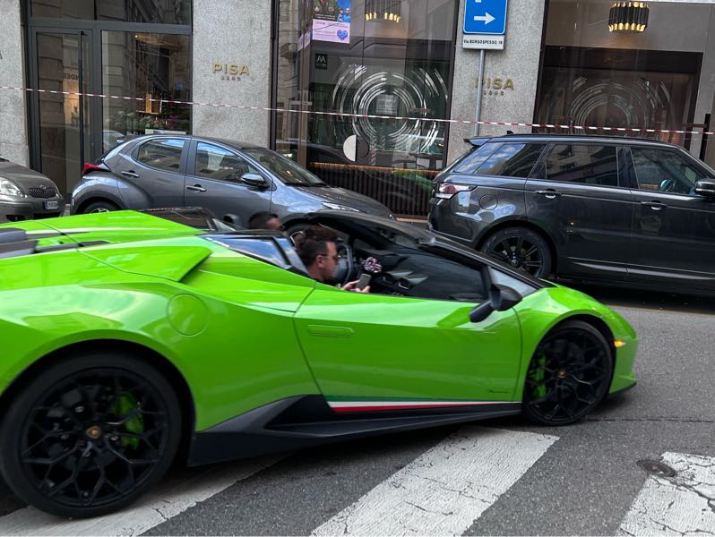 Lamborghini Huracan Performante Spyder spotted in Milan