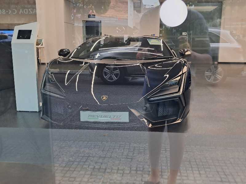 Lamborghini Revuelto (2023) spotted in Singapore, Singapore