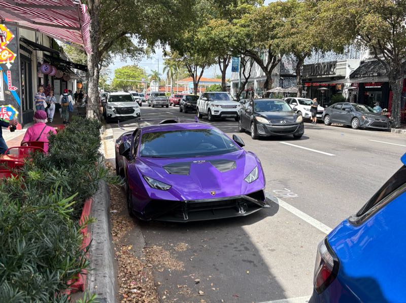 Lamborghini Huracán (2022) spotted in Miami, United States