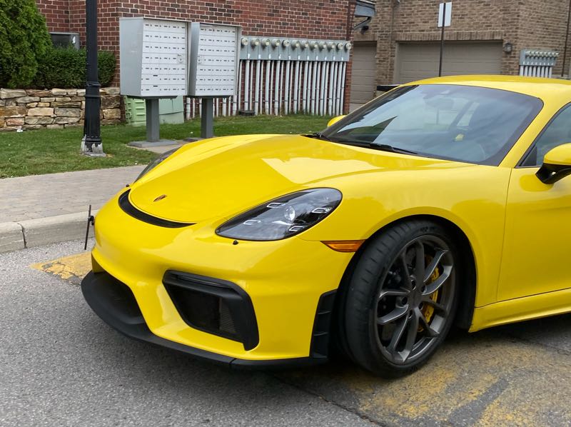 Porsche 718 Cayman GT4 (2020) spotted in Toronto, Canada