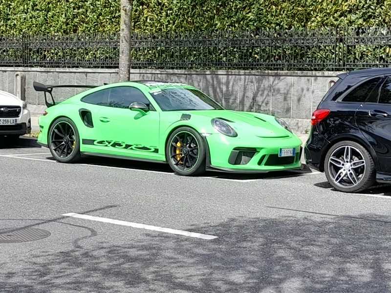 Porsche 911 GT2 RS spotted in Lausanne