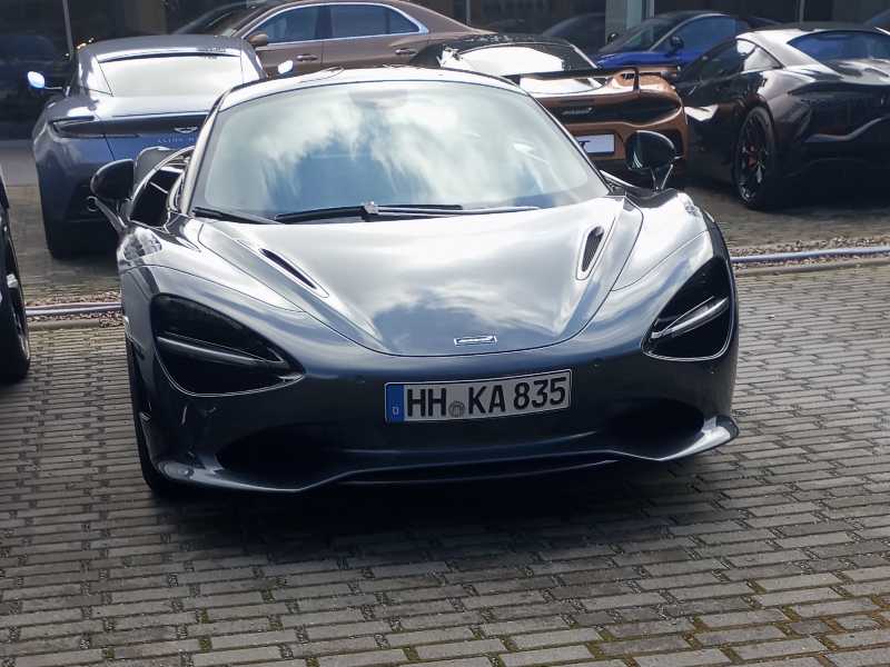 McLaren 720S (2017) spotted in Hamburg, Germany
