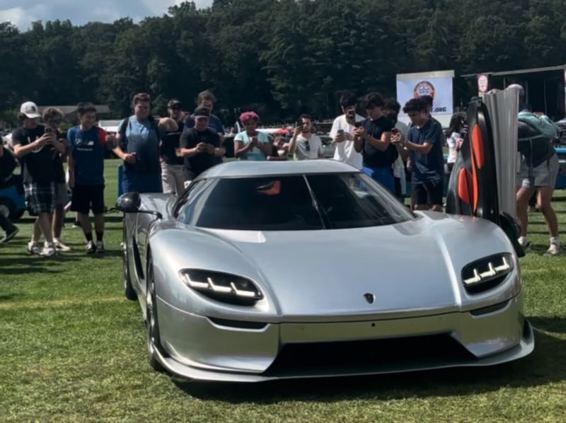 Porsche 918 Spyder spotted in Farmington Hills
