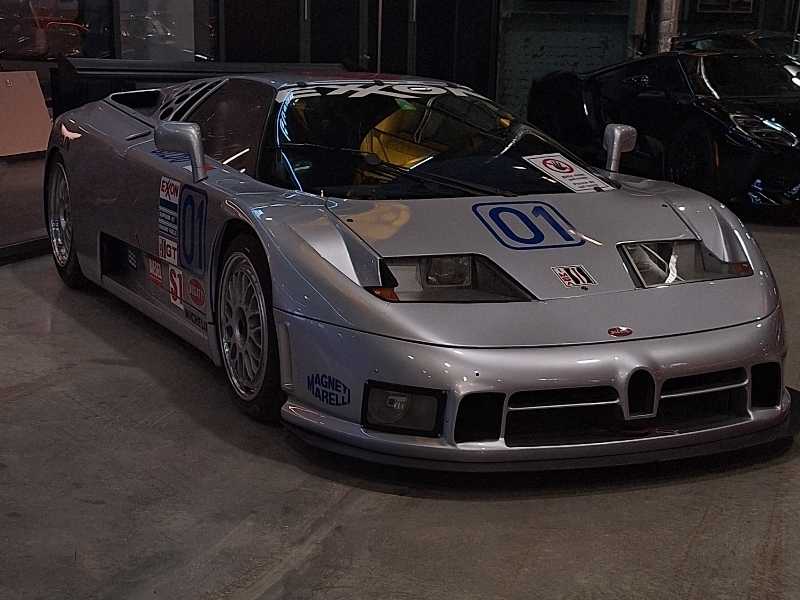 Bugatti EB110 spotted in Munich