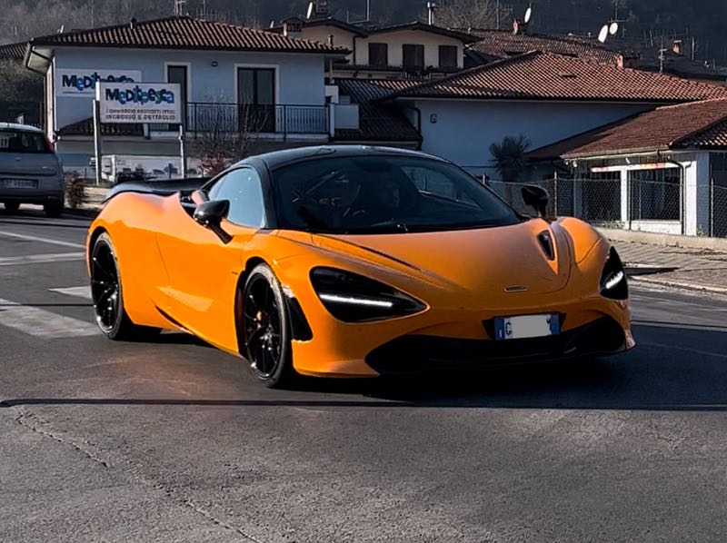McLaren 720S spotted in Brescia