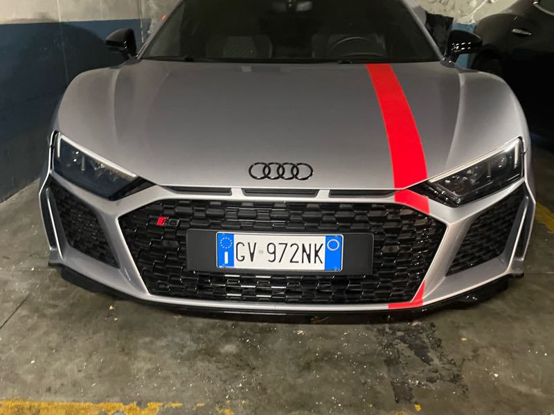 Audi R8 spotted in Arezzo